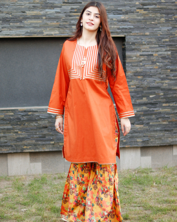 Narangi Nazaqat (2 piece)